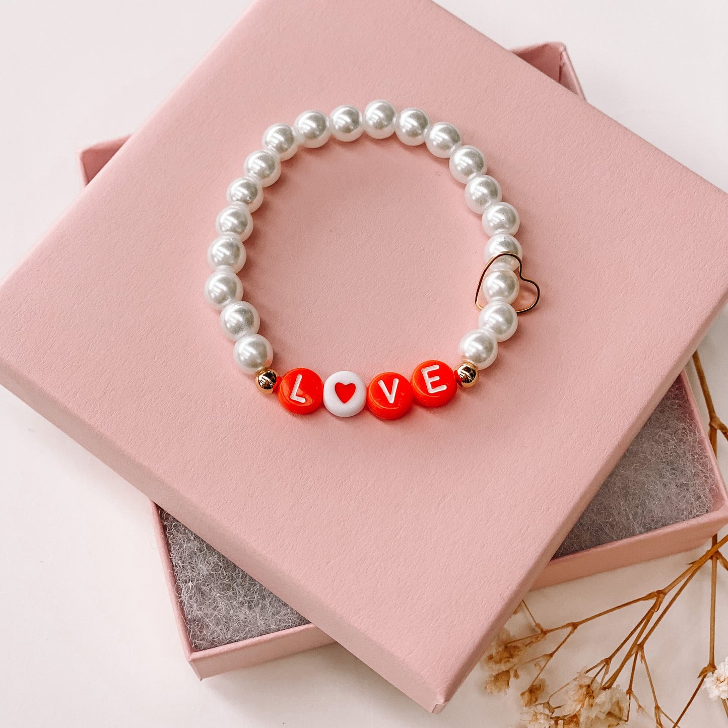 Valentines Day Bracelet, Valentines Day gifts, Kids Bracelet, Beaded Bracelets for Kids, Kids Charm Bracelet